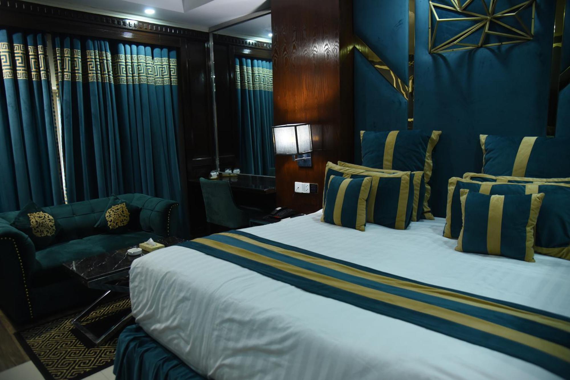 Hilton Suites Lahore Exteriér fotografie