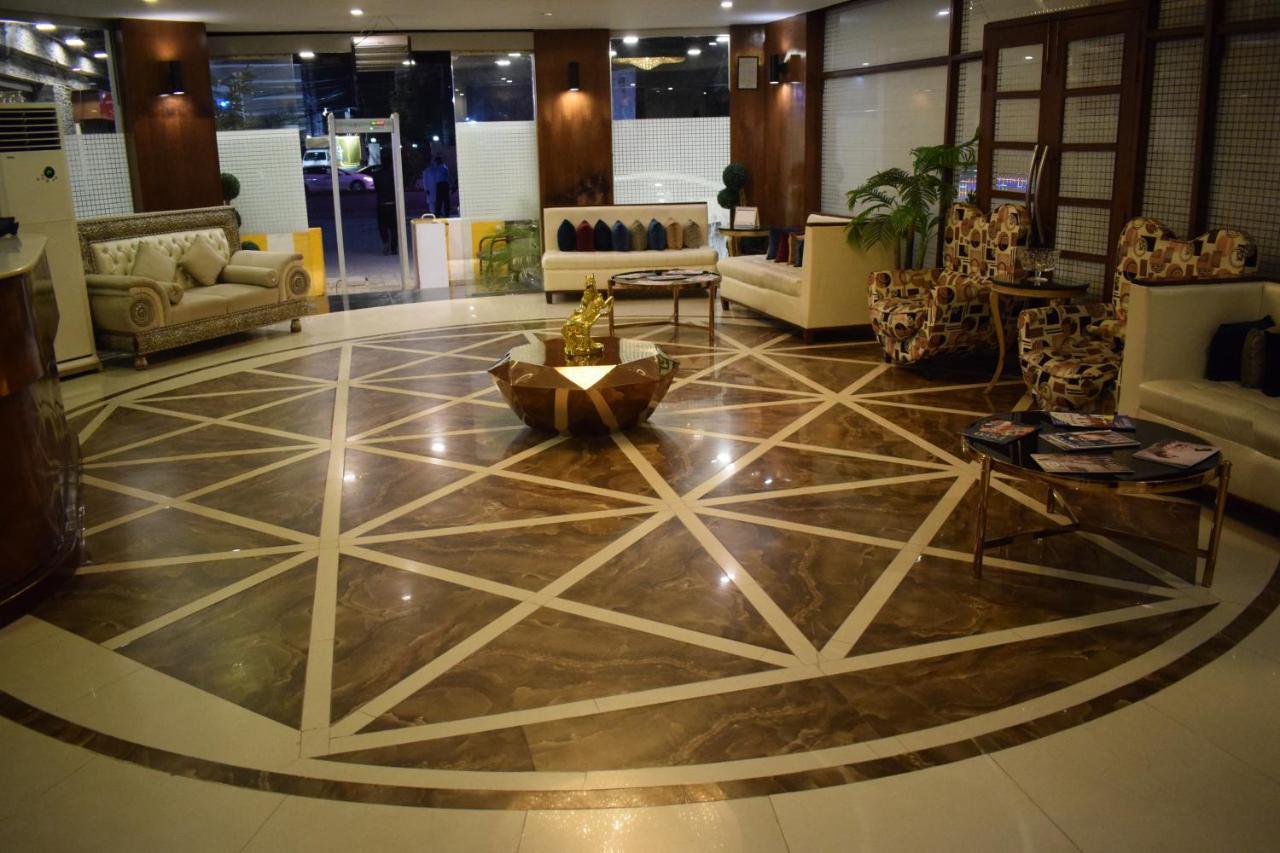 Hilton Suites Lahore Exteriér fotografie
